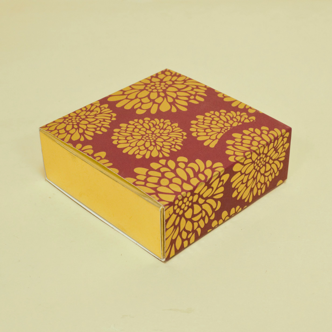 4 Cavity Flower Foil Chocolate Box (4.5x4.5x1.5 Inches)
