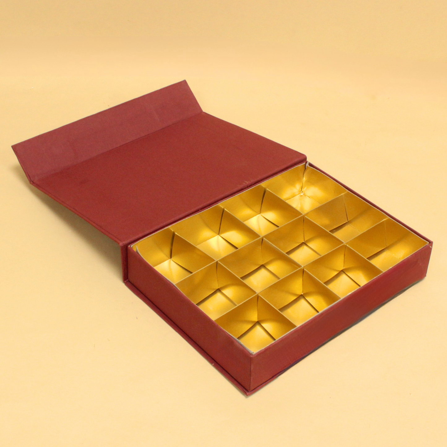 12 Cavity Rigid Chocolate Box (9x6.5x2 Inches)