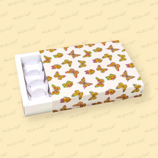 15 Cavity Chocolate Box (8.5x6.5x1.5 Inches)