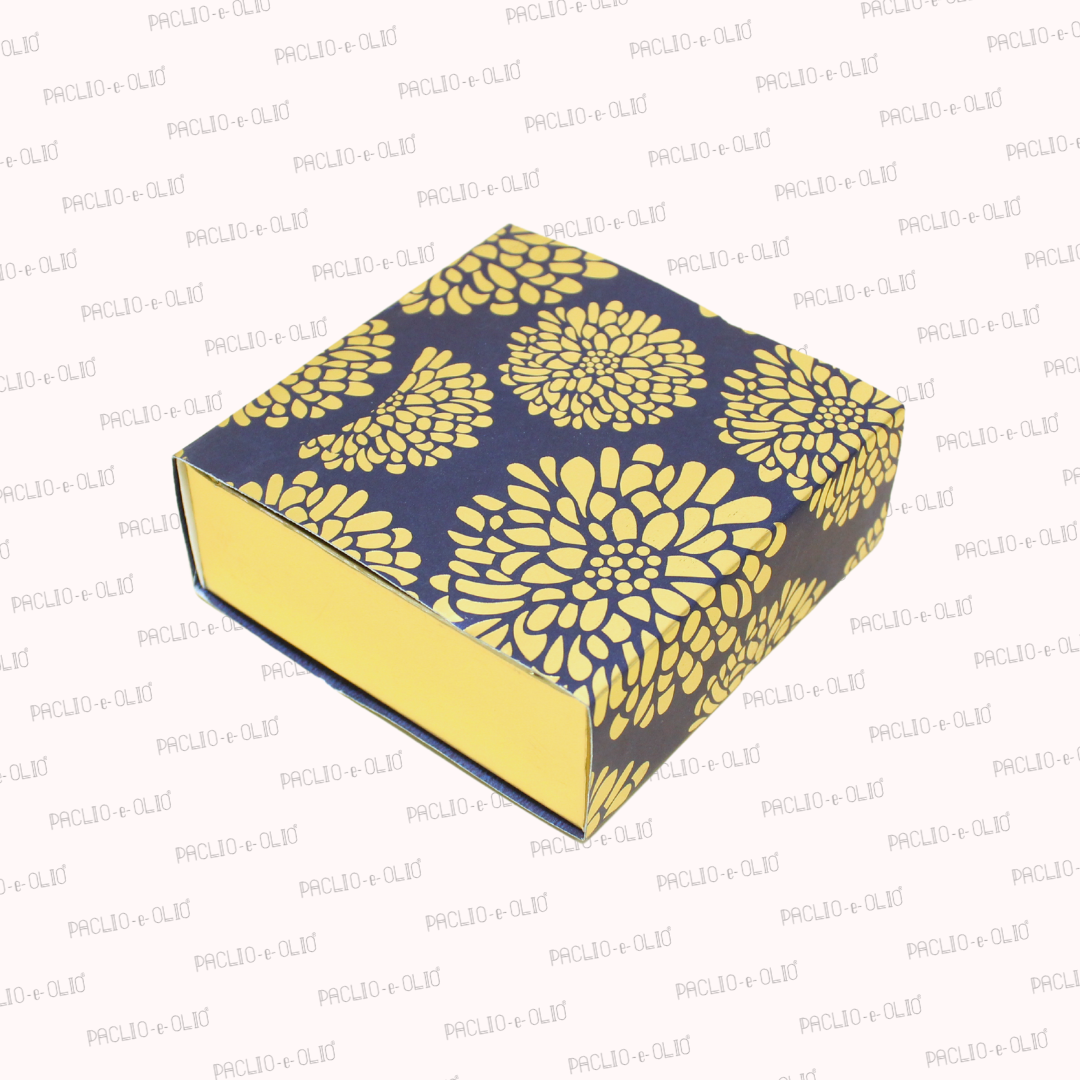 4 Cavity Flower Foil Chocolate Box (4.5x4.5x1.5 Inches)