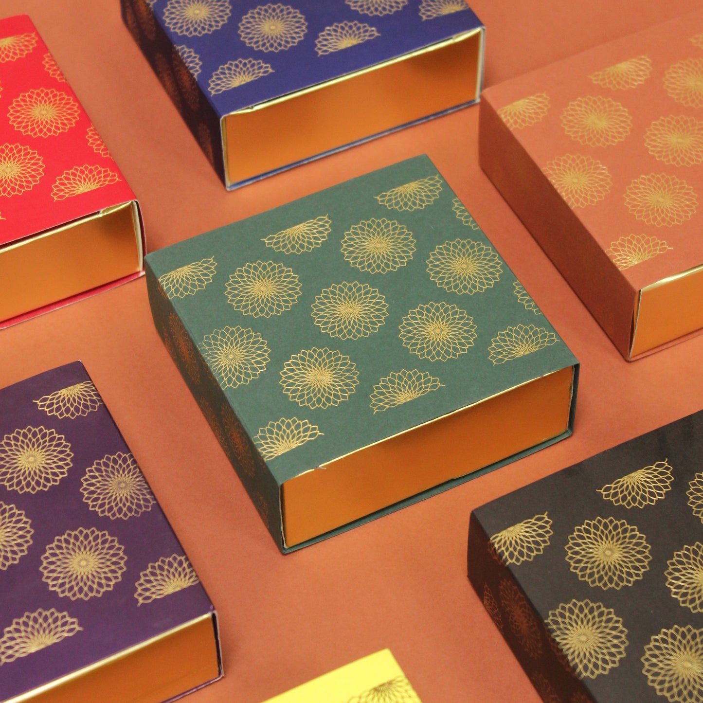 4 Cavity Chocolate Box (4.5x4.5x1.5 Inches)