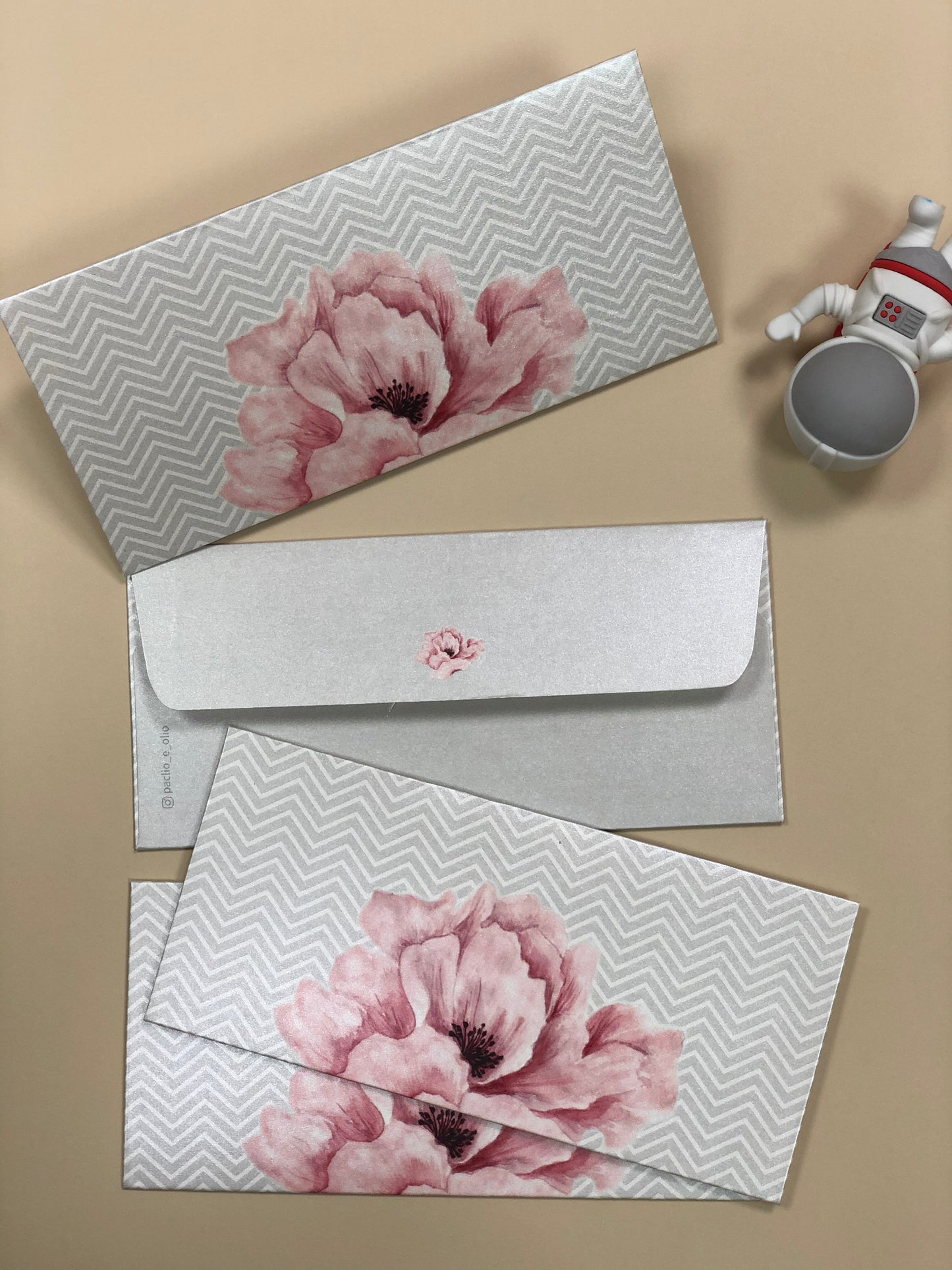 Zig-Zag Envelope (7.5X3.5 Inches)