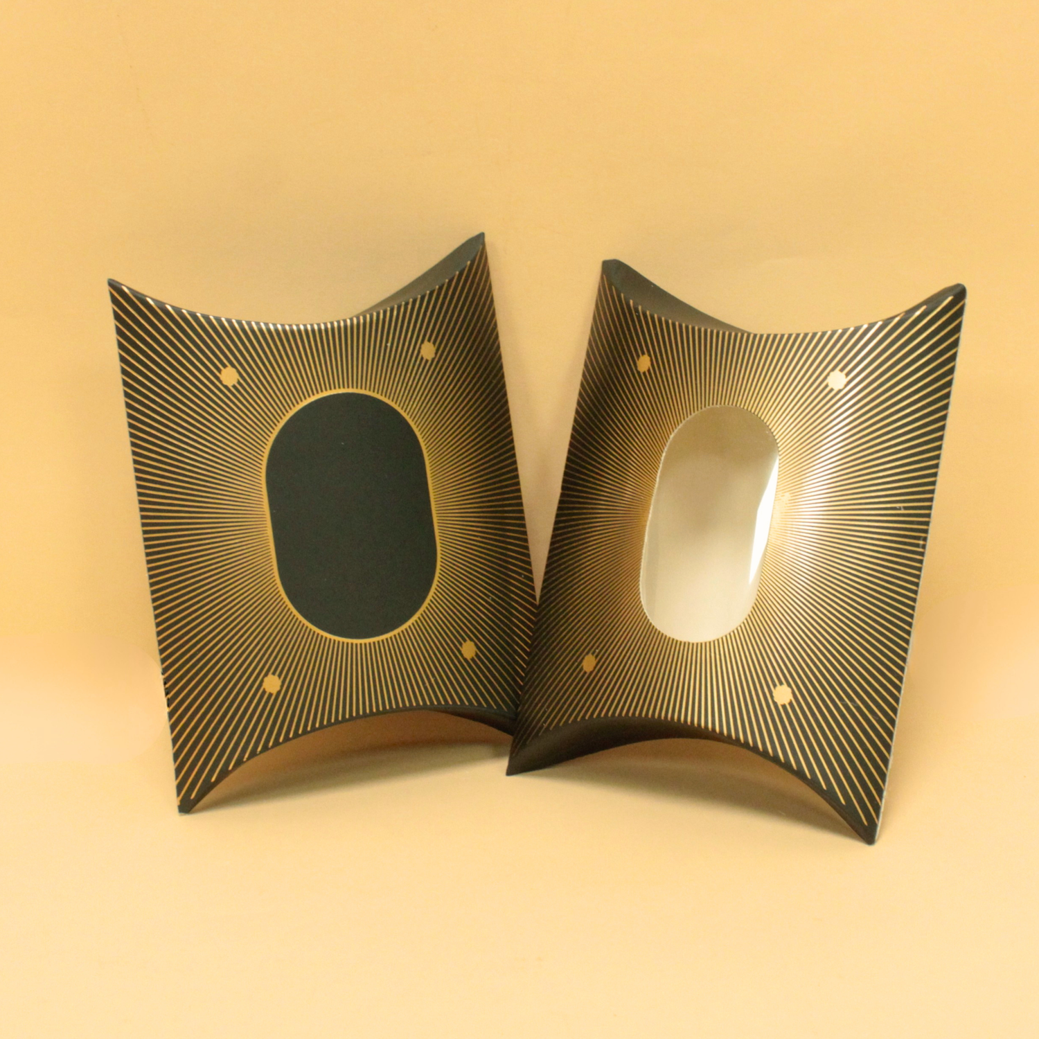 PILLOW BOXES