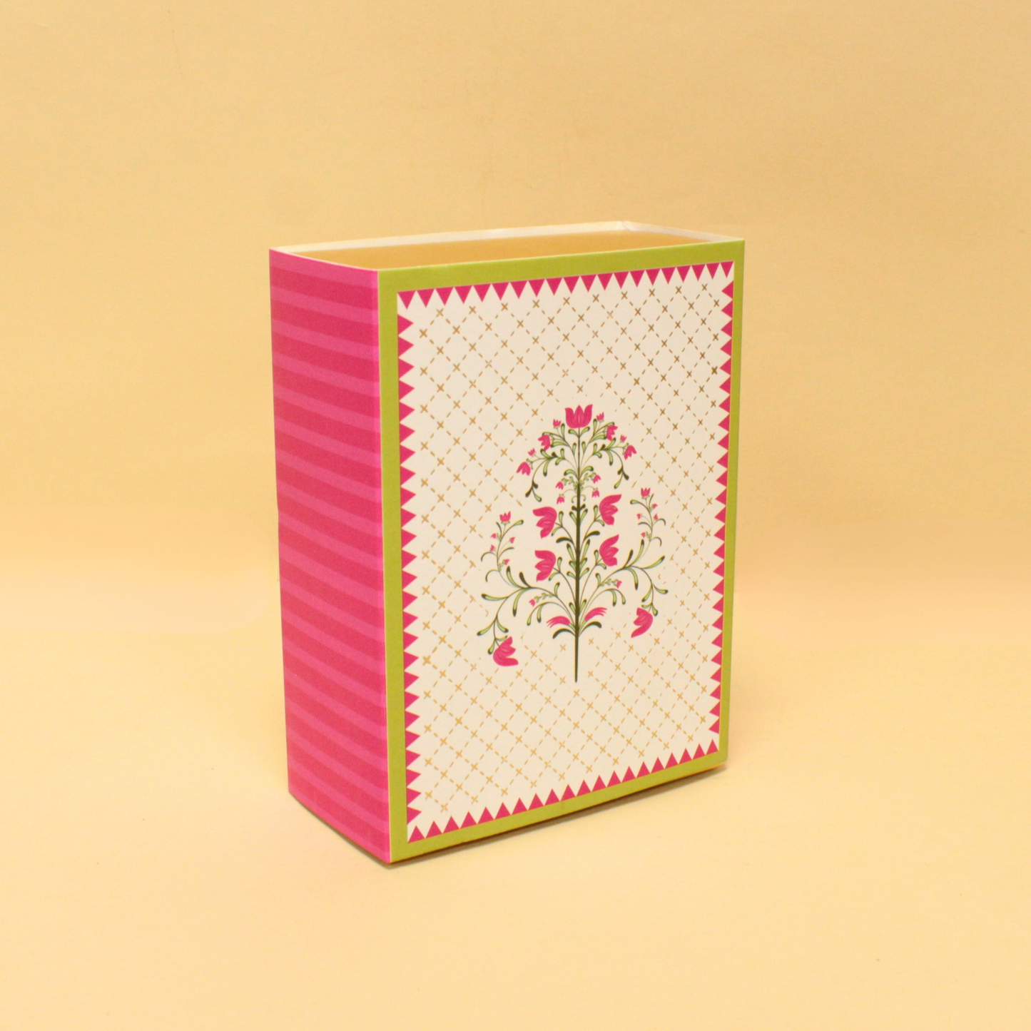 Gul-e-Zar 6 Cavity Chocolate Box | 5.5x4x2 Inches