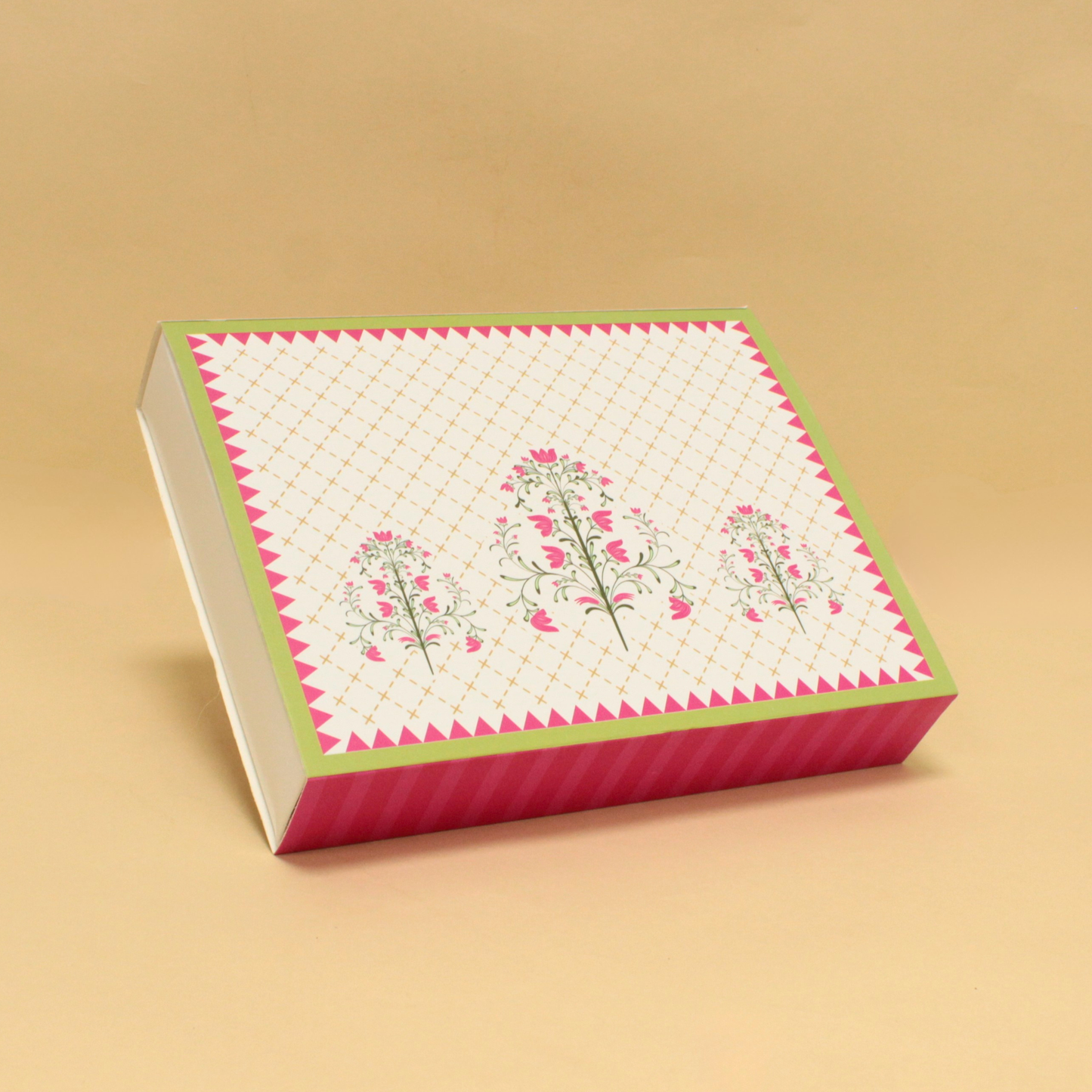 12 Cavity Chocolate Box | 8.5x6.5x1.5 Inches