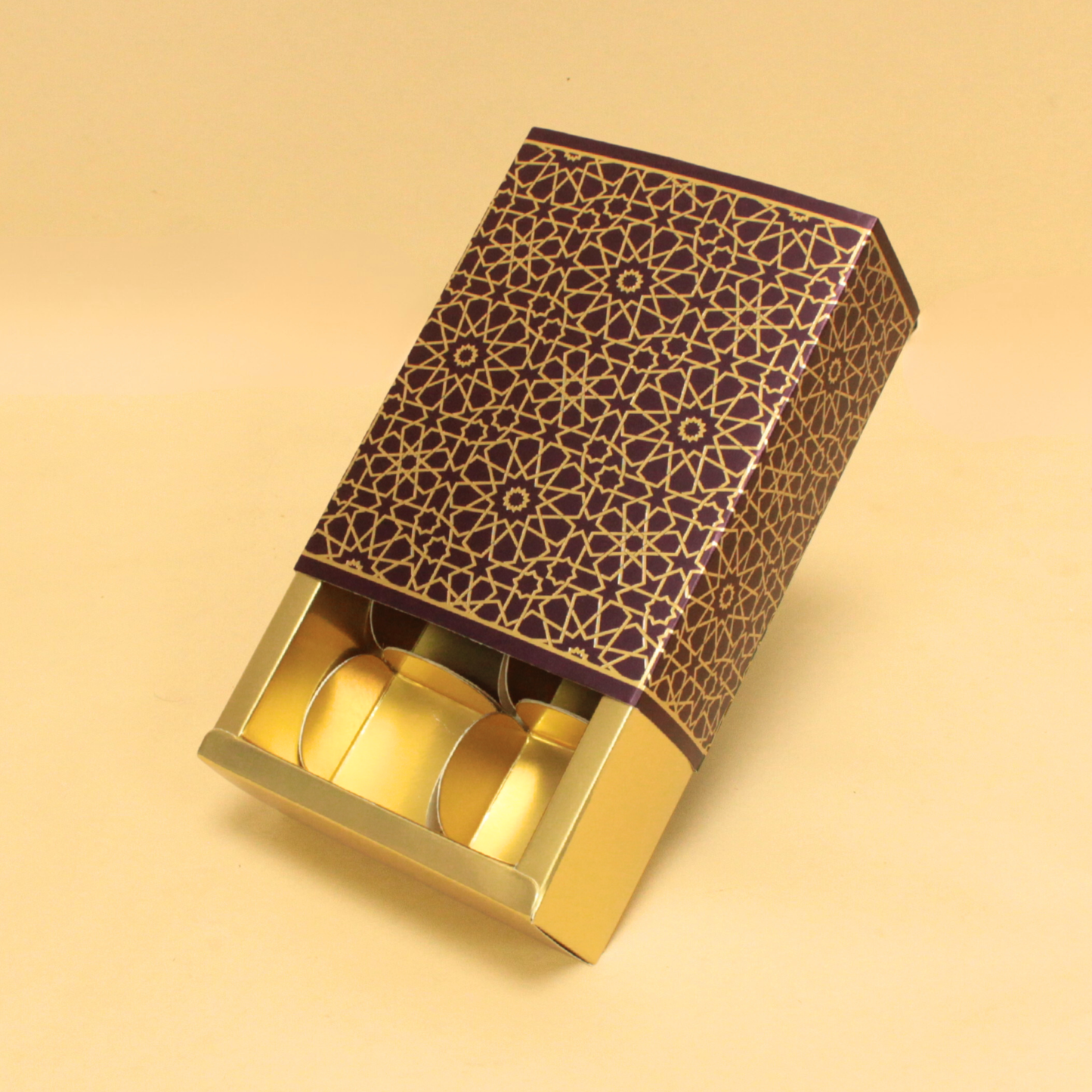 6 Cavity Chocolate Box (5.5x4x2 Inches)