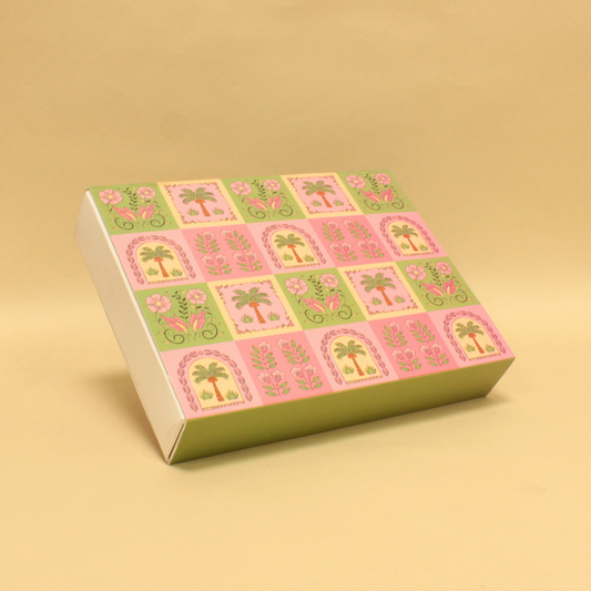 12 Cavity Chocolate Box | 8.5x6.5x1.5 Inches